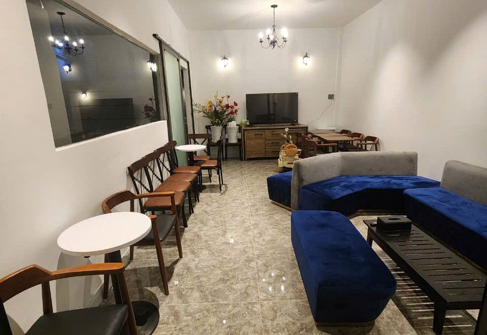 2. Hotel My..