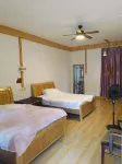 Yifeng Homestay - بار