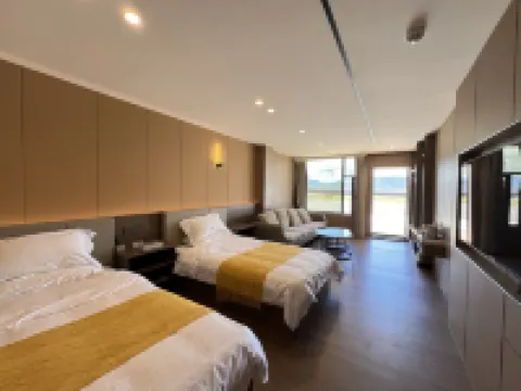 Mentang Grand Hotel Hotels near Qinghai Golog Gesa'er Museum