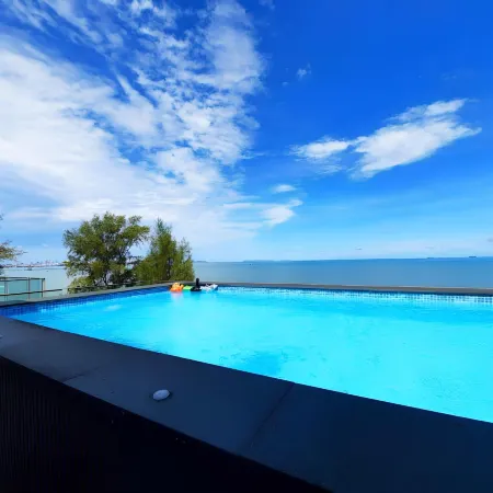 Sandbox frontbeach villa4