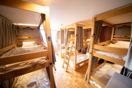 tu.ne.Hostel Отели рядом со станцией JR Tateyama station