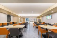 City Comfort Inn Hotel (Yining Shanghai Town Airport)