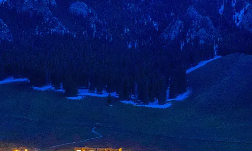 Hot Spring Sailimu Lake Spruce Wild Luxury Hotel