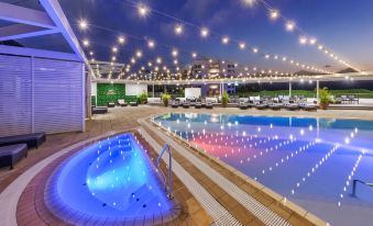 Pullman Reef Hotel Casino