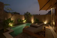 Ubud Mas Glamping Luxury Tent Hotels near Bandem Silver