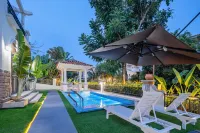 Walking through the Flower Street and Meeting the Sea