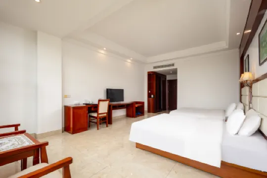 Le'an International Hotel (County Government)