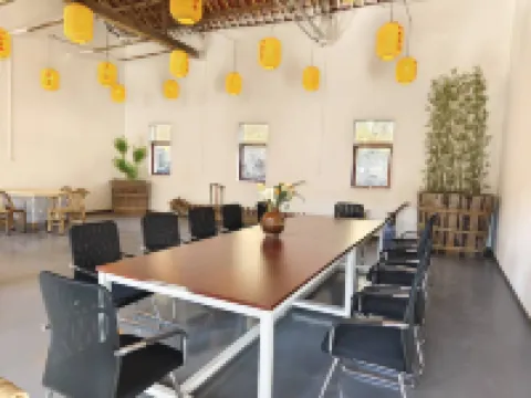 Xianning Starry Rain Bamboo Yard B&B