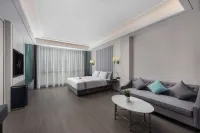 XANA Deluxe Shenyang Government Taoxian International Airport Hotel