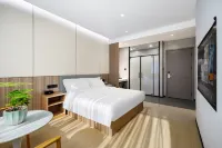 Fengyi Zhineng Light Luxury Hotel (Jiaxing Nanhu Yuehe Ancient Street) - parking