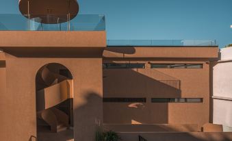 Dali Dongye • Enjoy Nature Half Mountain Full Sea View Private Soup Pool Hotel