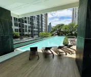 THE BASE apartments at central pattaya - مسبح على السطح