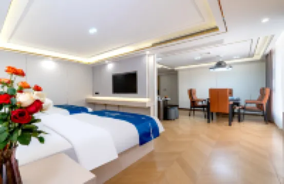 Yude Hotel (Fenghuangcheng)