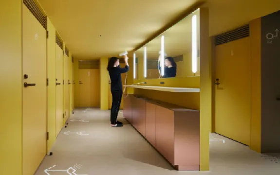 9h Ninehours Nakasu-Kawabata Station