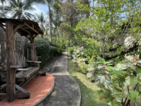 กาลาคาแนล รีสอร์ท โรงแรมในอัมพวา