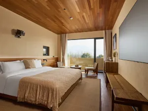Floral Lux Hotel·Tanfeng Homestay