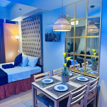 We Vibe Condo Stay at 81 Newport Blvd across the airport NAIA 3