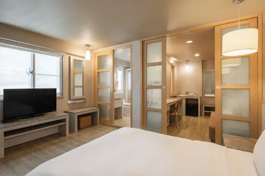 Kindness Hotel (Kaohsiung Hanshen)