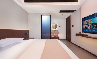 Cloud Hidden Retreat Boutique Riverside Inn (Fenghuang Ancient Town Tuojiang Branch)