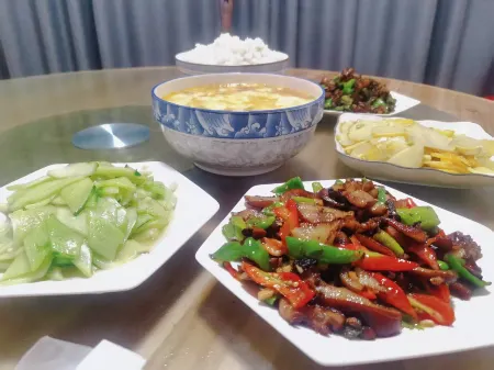 Jingshan Lavande E-sports Homestay Отели рядом с достопримечательностью «Beauty Valley»