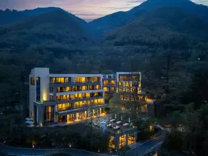 安吉雲半間 · 野奢度假飯店