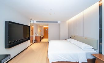 Golden Bridge Garden Hotel