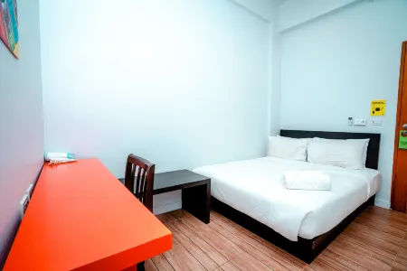 Mad Monkey Chiang Mai