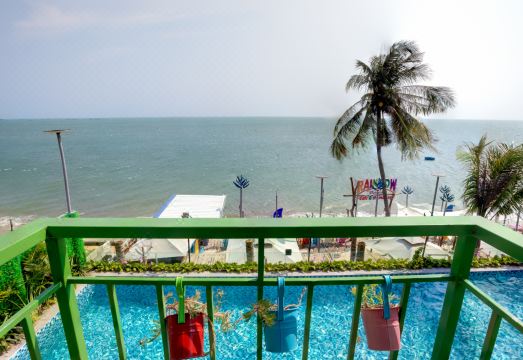 레인보우 비치 무이네