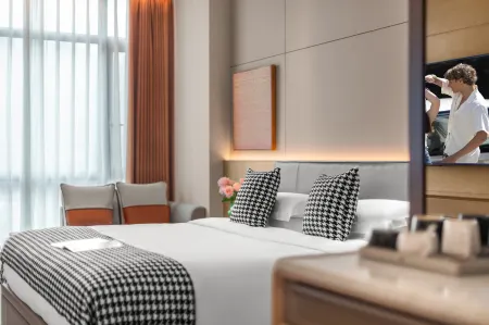 Xianfeng Guifeng Tianlan Hotel