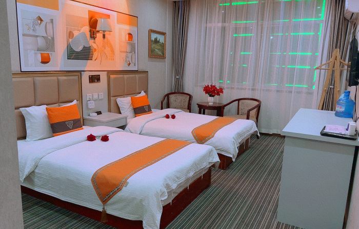 Lixian Huayuan Express Hotel