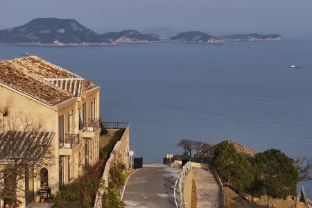 La villa en l'île Отели рядом с достопримечательностью «Wenling Shitang Peninsula Tourist Resort»