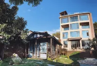 Fuxian Lake Cloud One and Two Homestays Hotels in Huaning