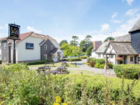 Travelodge Cheshunt 酒店