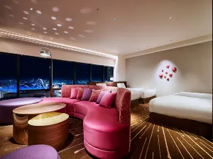 HOTEL UNIVERSAL PORT VITA