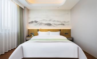 Qingdao World Expo City Runsheng Grand Hotel