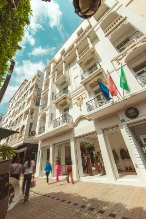 Hotel Carlton Отели рядом с достопримечательностью «Avenue Habib Bourguiba»