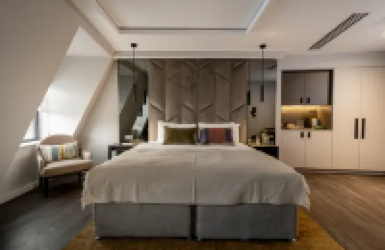 The Wellington Glasgow by Adina