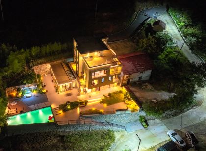 Tonglu Yishijian Homestay (Huxiao Gorge Rafting)