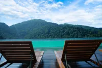 LANDISON RETREAT XIWU HANGZHOU - Infinity Pools