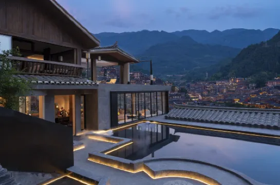 Luanxi · YunShe Cultural Boutique Stay (Xijiang Qianhu Miao Village Viewing Platform)
