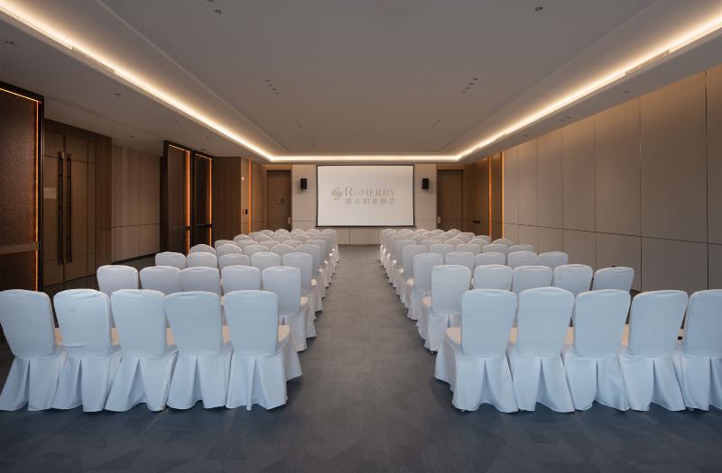 Romerry Qingdao Hotel(Shilaoren Beach Guoxin Sports Center) photo 3