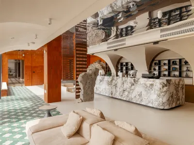 Wsih·RuYuan HOTEL Hotel a Reed Flute Cave/Lujia Village/Peach Blossom River/West Hill Park