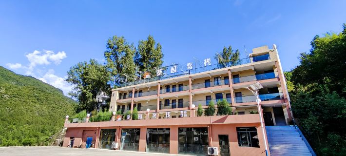 Kuiyuan Chinese Inn Hotels in Tongzi County