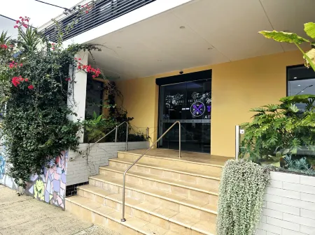 Panania Hotel Sydney Отели в г. Лукас Хайтс