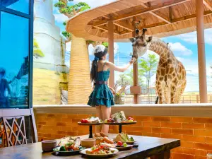 Oleborg Giraffe Manor Hotel