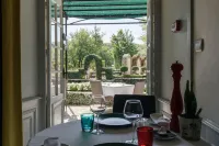 Manoir d'Hautegente - parking