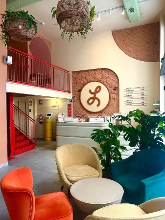 The Loft House Madrid Отели рядом с достопримечательностью «Небоскреб "Испания"»