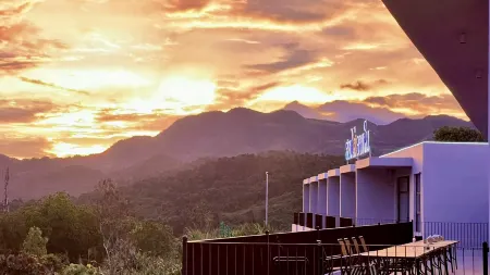 Resort By Allpoints Отели в г. Anouvong