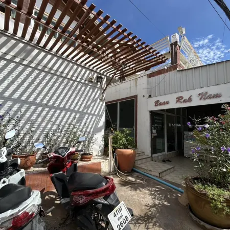 Baan Rak Nam