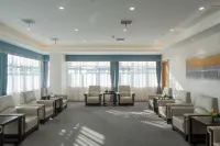Huaxin Hotel (Xuancheng High-speed Railway Station Crocodile Lake Branch)